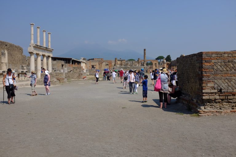 the Pompeii forum